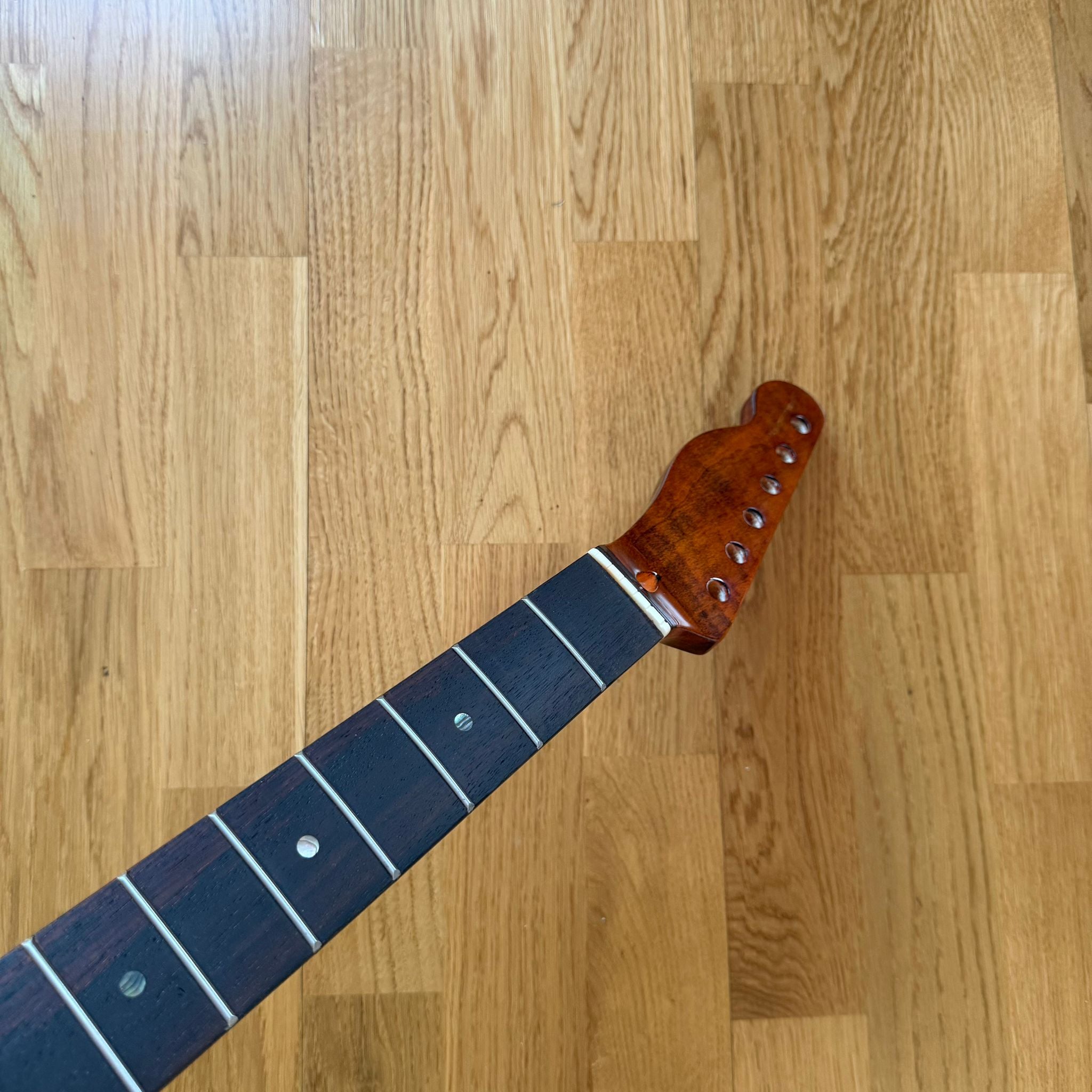 Telecaster Electric Guitar Neck Tiger Flame Rosewood – 22 Frets – Left Hand – B-Stock