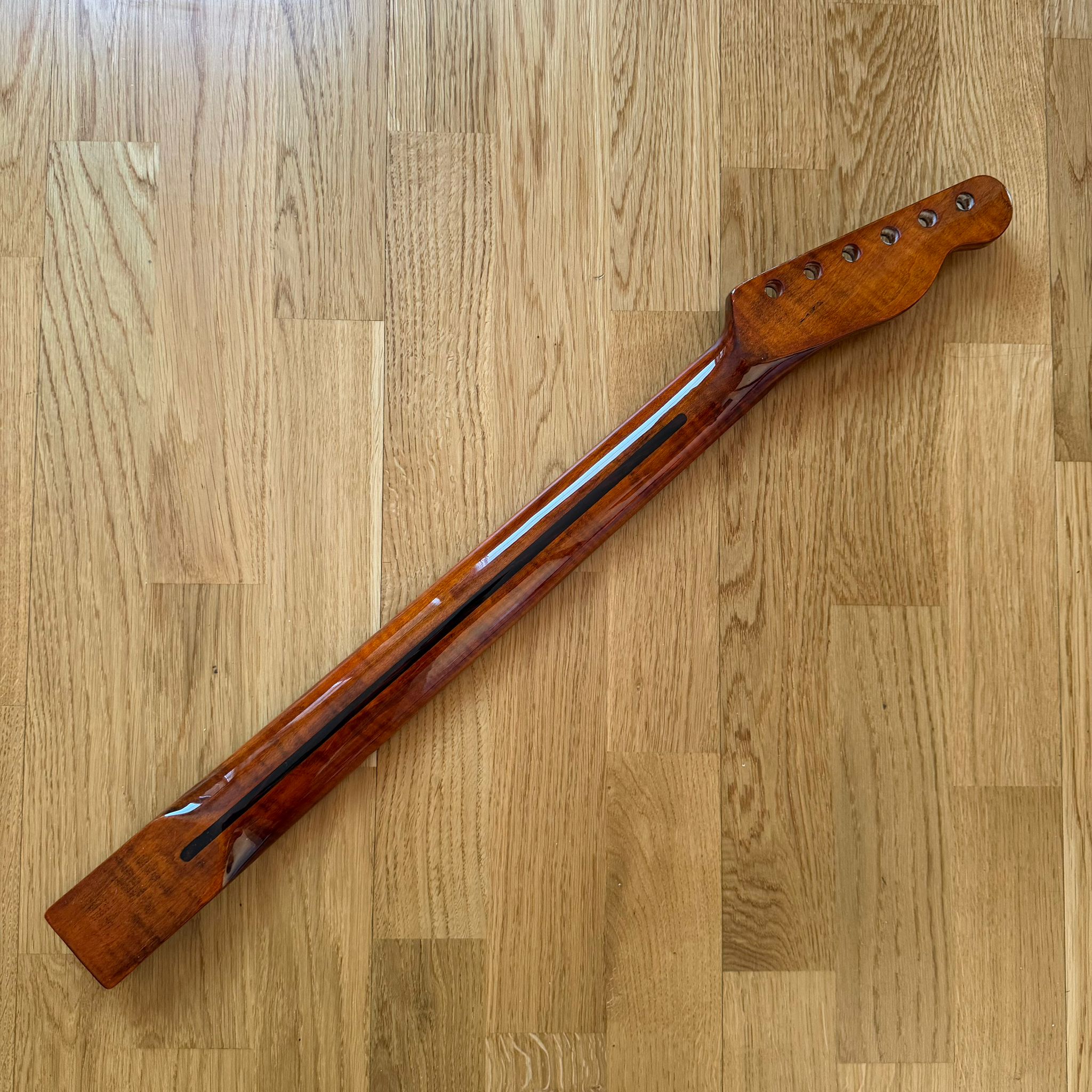 Telecaster Electric Guitar Neck Tiger Flame Rosewood – 22 Frets – Left Hand – B-Stock