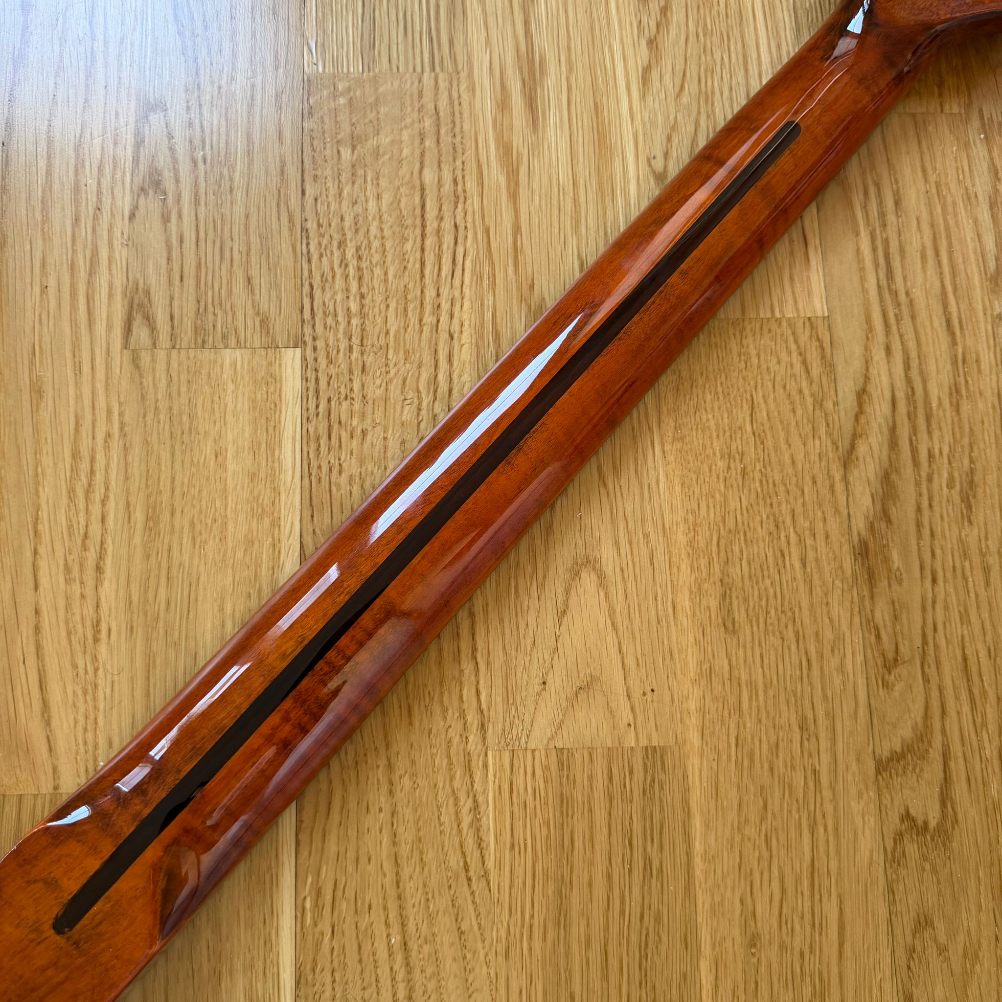 Stratocaster Guitar Neck Tiger Flame Rosewood – 22 Frets – Left Hand – B-Stock