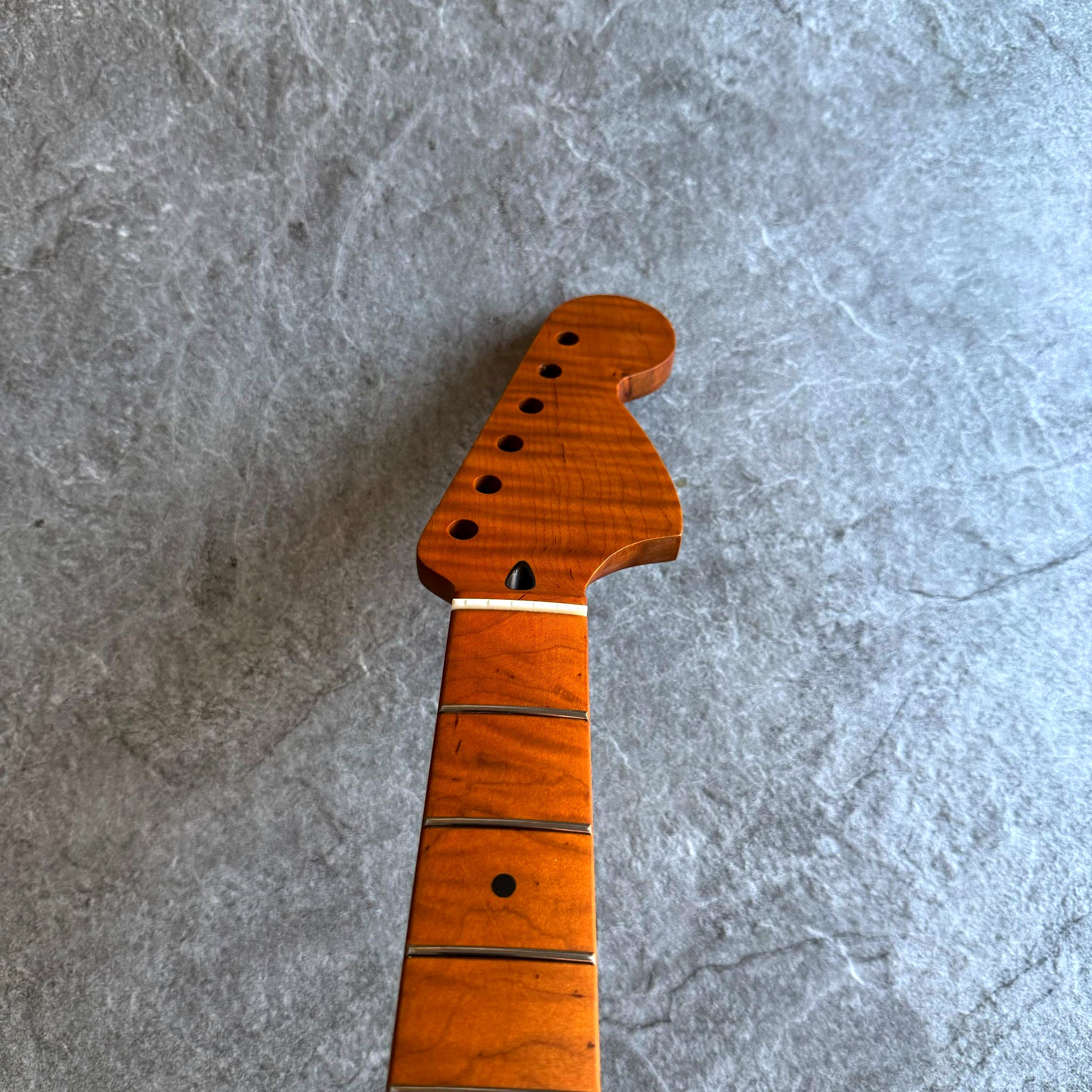 Strat Guitar Roasted Flame Maple Neck 22 Fret – 70s Big Head