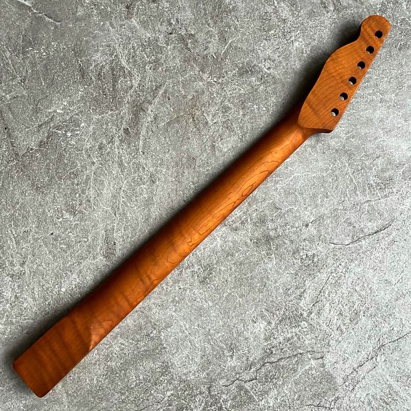 Roasted Flame Maple Neck