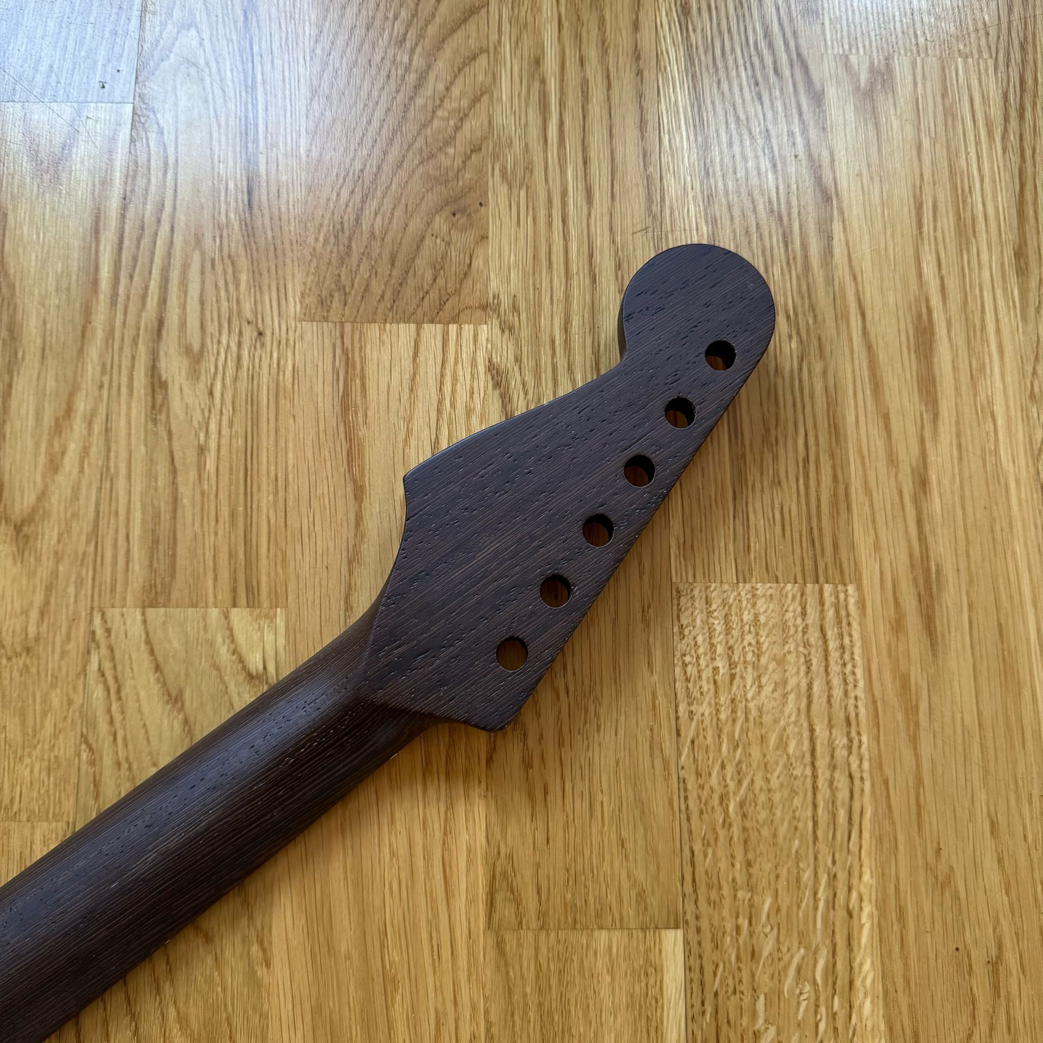 SPECIAL EDITION ELECTRIC GUITAR NECK - STRAT CHICKEN WING WOOD! (B-STOCK)