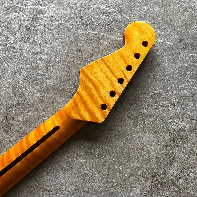 Limited Edition Right-Handed Strat Electric Guitar Yellow Flame Maple Neck 21-Fret