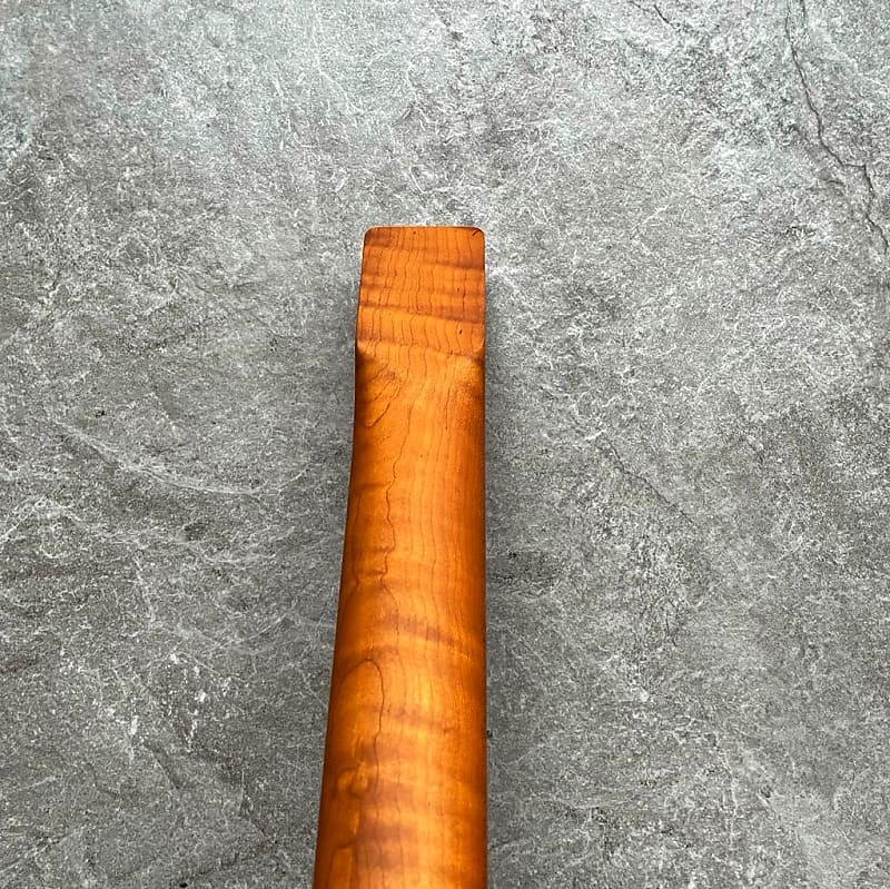 Roasted Flame Maple Neck