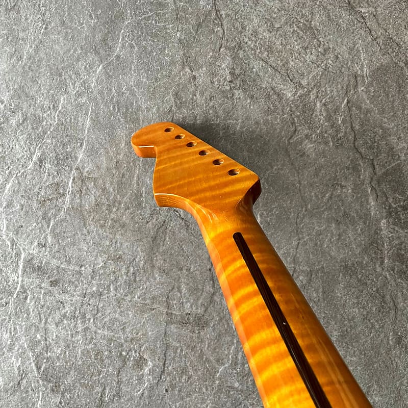 Limited Edition Right-Handed Strat Electric Guitar Yellow Flame Maple Neck 21-Fret