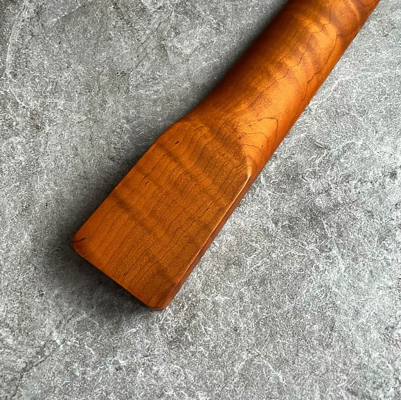 Roasted Flame Maple Neck