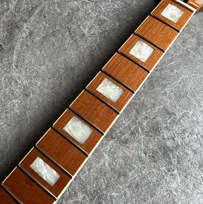 Stratocaster Roasted Neck – Pearl Block Inlays, 22 Fret, Gloss Finish