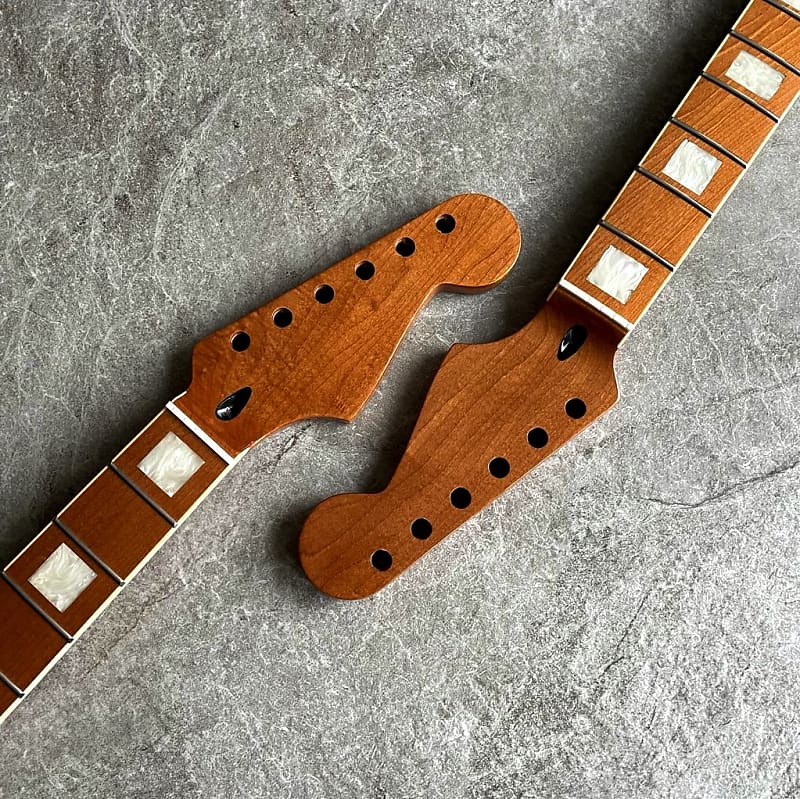Stratocaster Roasted Neck – Pearl Block Inlays, 22 Fret, Gloss Finish