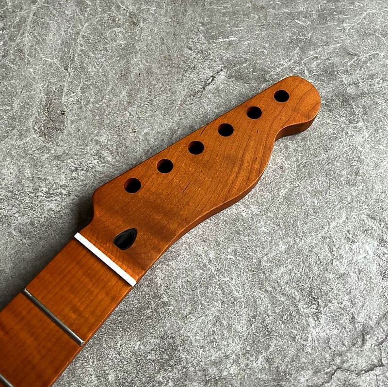 Roasted Flame Maple Neck