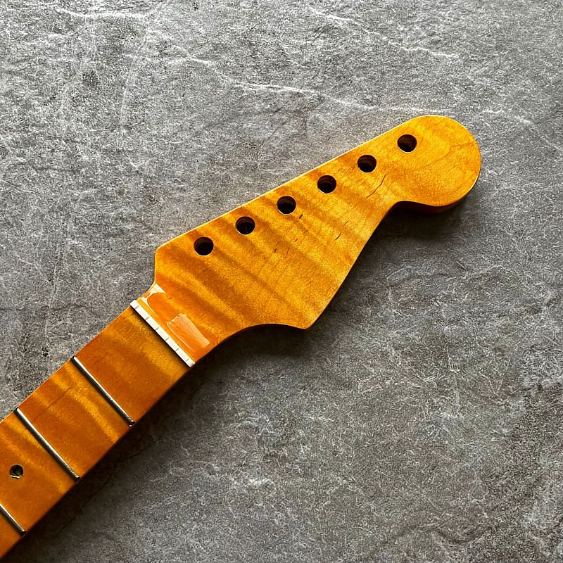 Limited Edition Right-Handed Strat Electric Guitar Yellow Flame Maple Neck 21-Fret