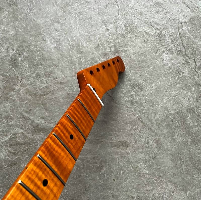 Roasted Flame Maple Neck