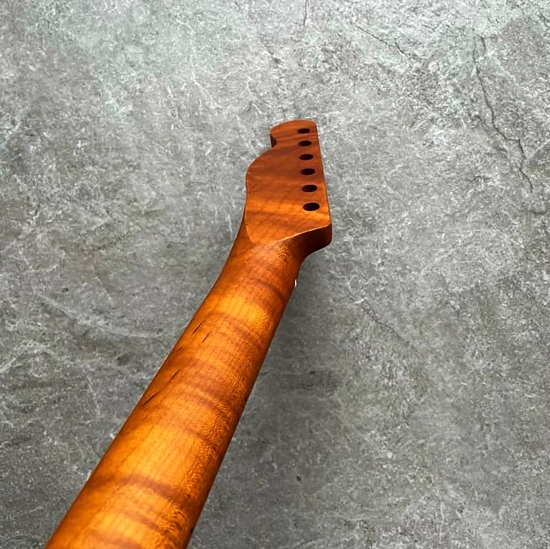 Roasted Flame Maple Neck