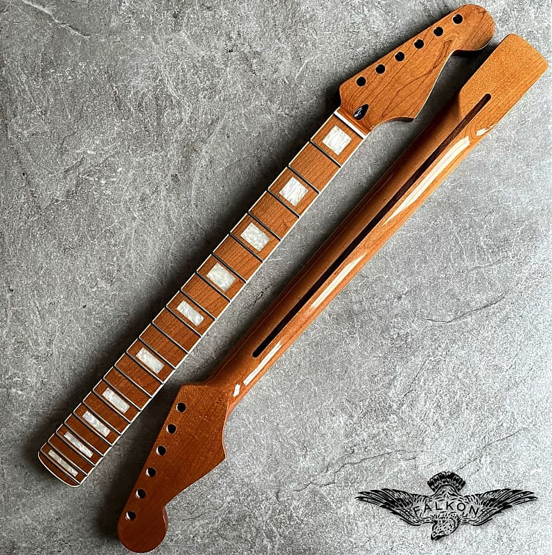Stratocaster Roasted Neck – Pearl Block Inlays, 21 Fret, Gloss Finish