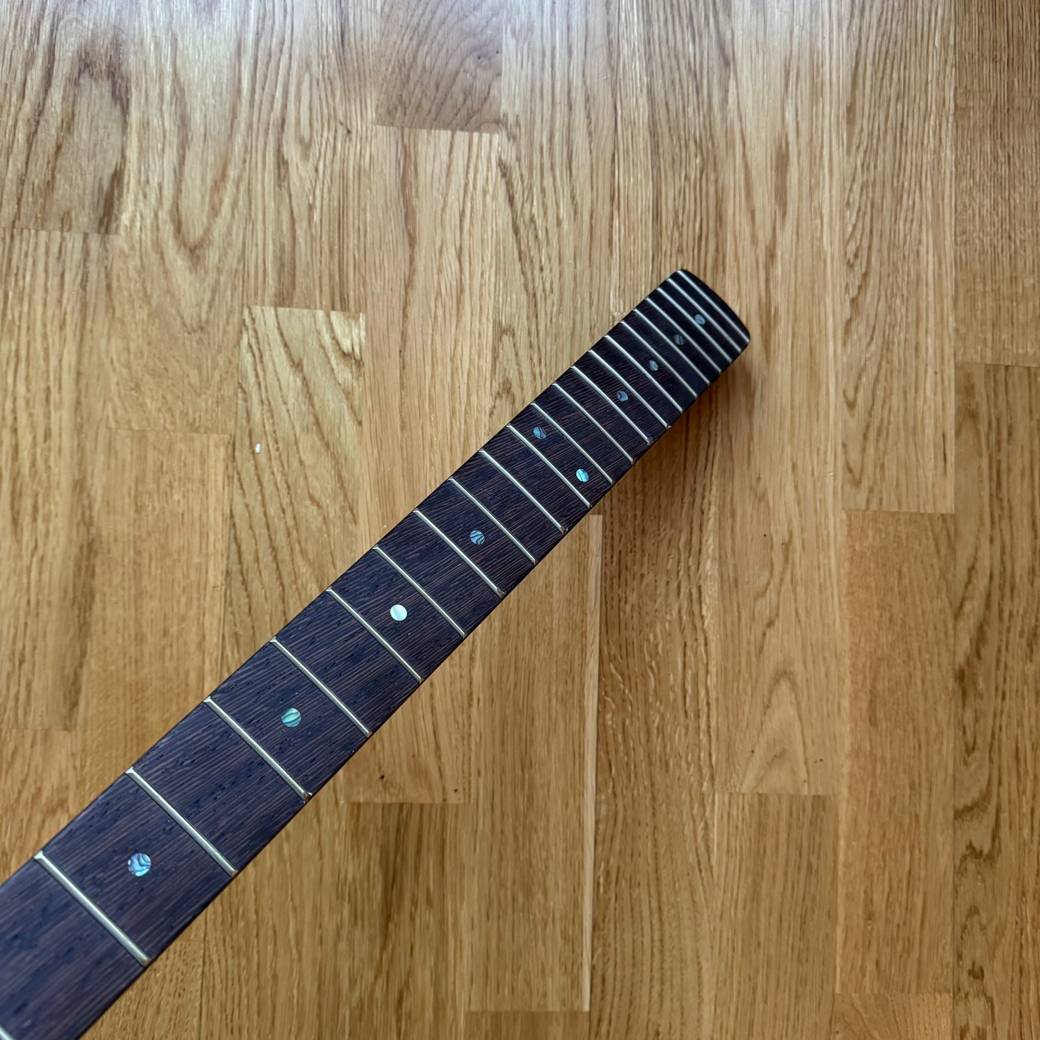 Special Edition Electric Guitar Neck - Strat Chicken Wing Wood! (B-Stock)