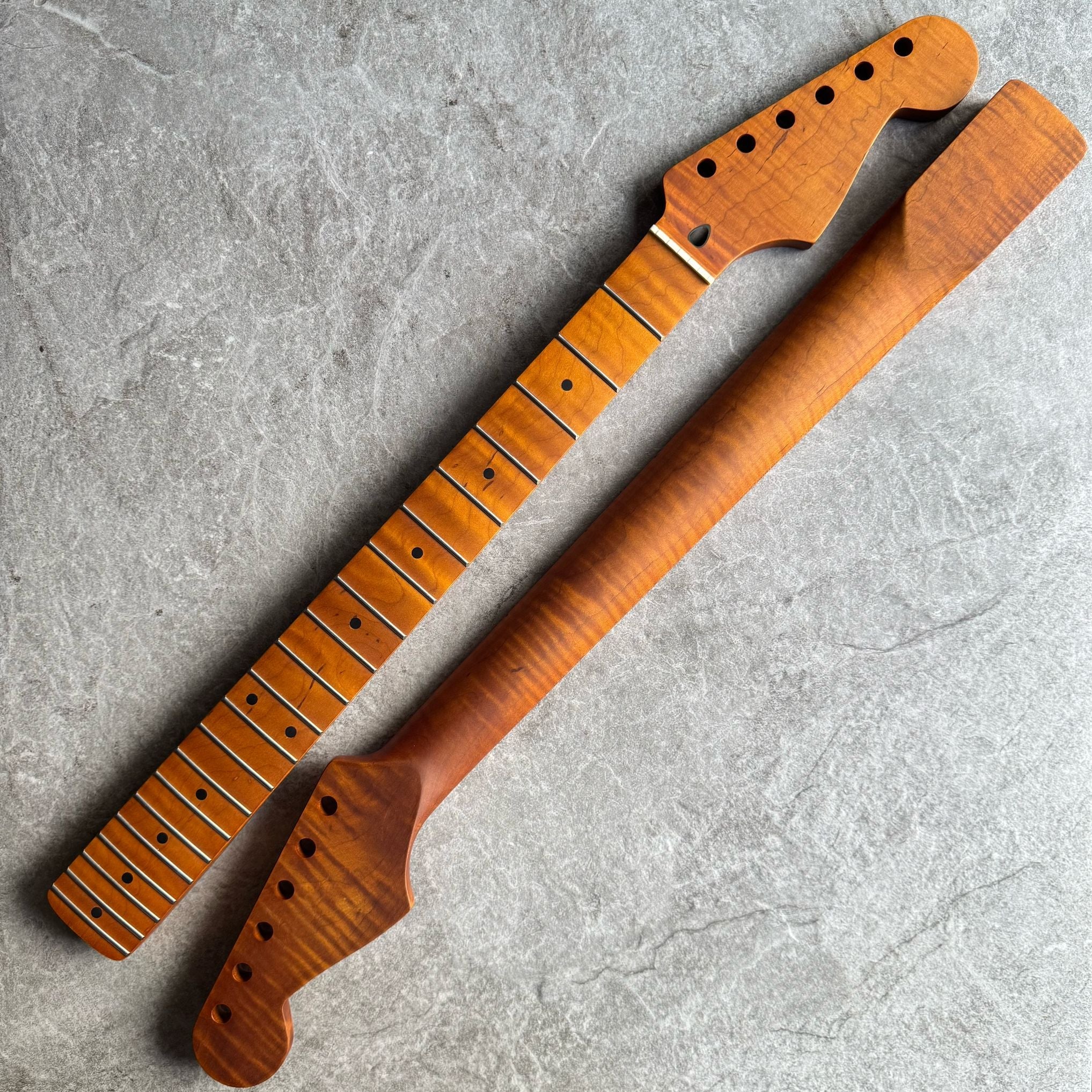 Strat Lion Flame Roasted Maple Fretboard Neck – 21 Fret Stain