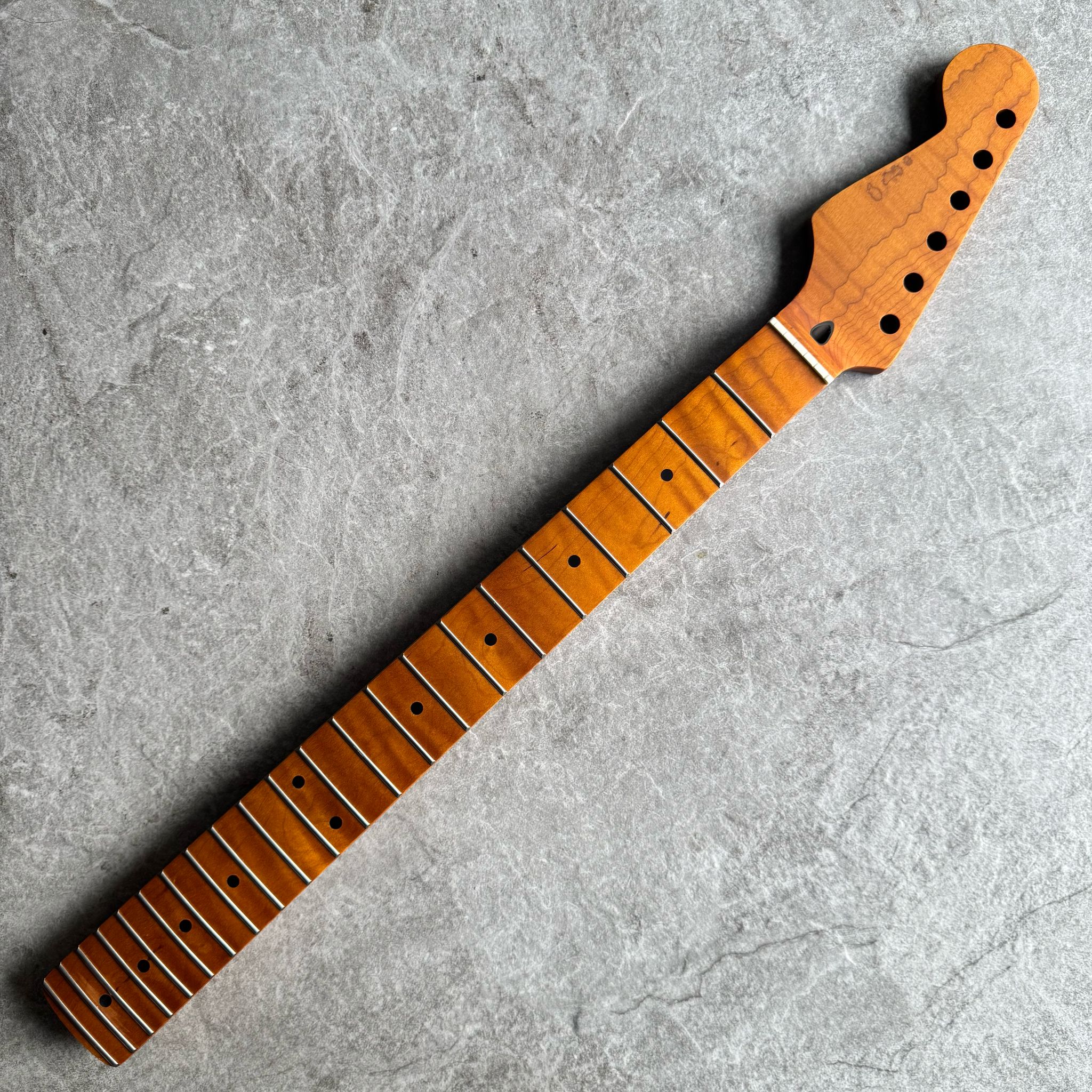 Strat Lion Flame Roasted Maple Fretboard Neck – Left-Handed, 22 Fret Stain