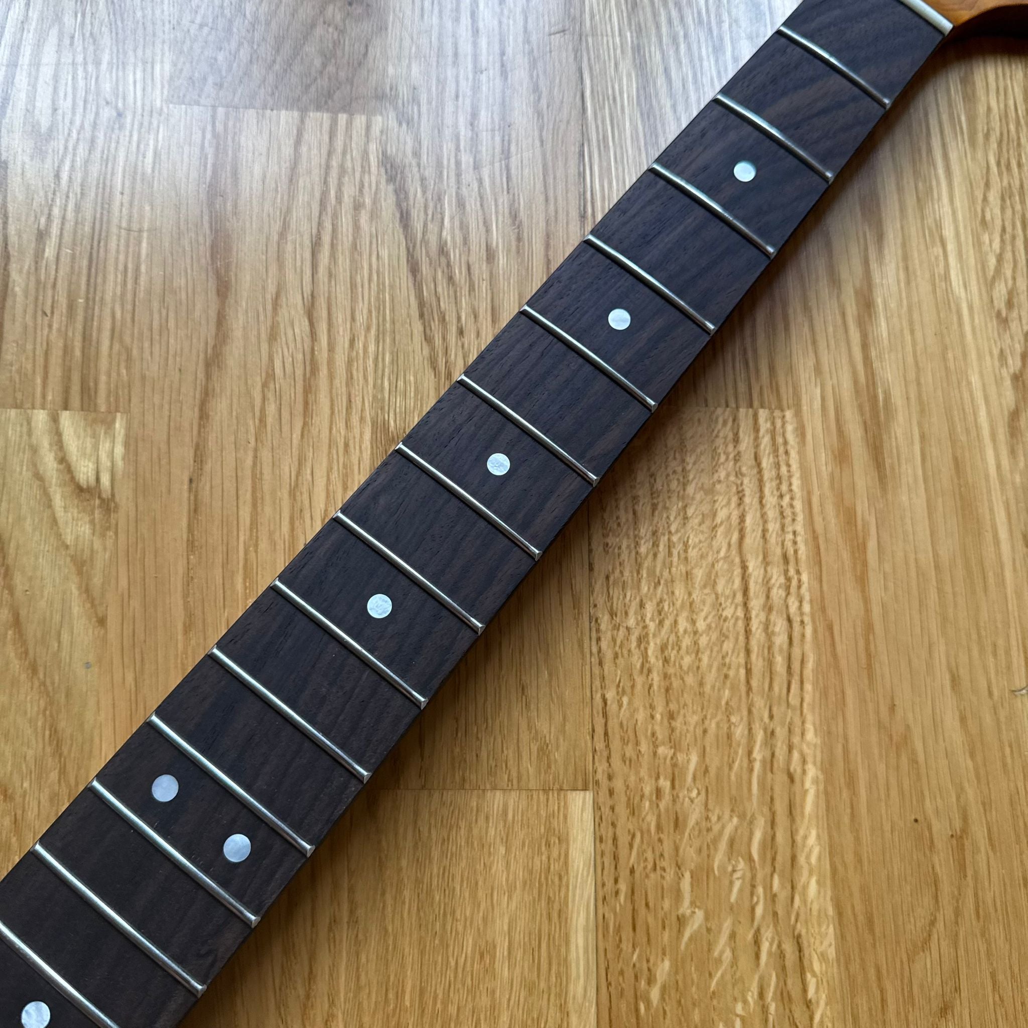 Strat Electric Guitar Neck - Tiger Flame Rosewood22 Fretboard (B-Stock)