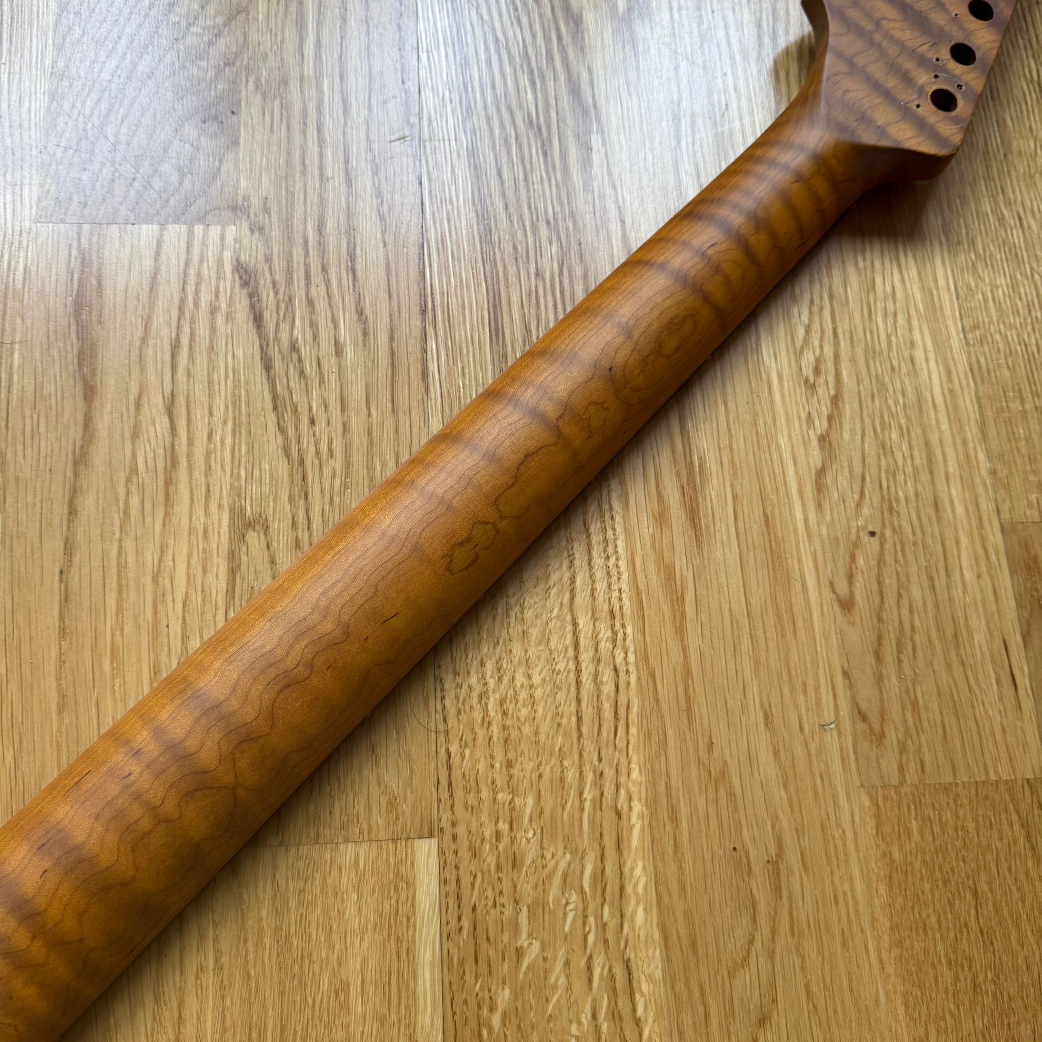 Strat Electric Guitar Neck - Tiger Flame Rosewood22 Fretboard (B-Stock)