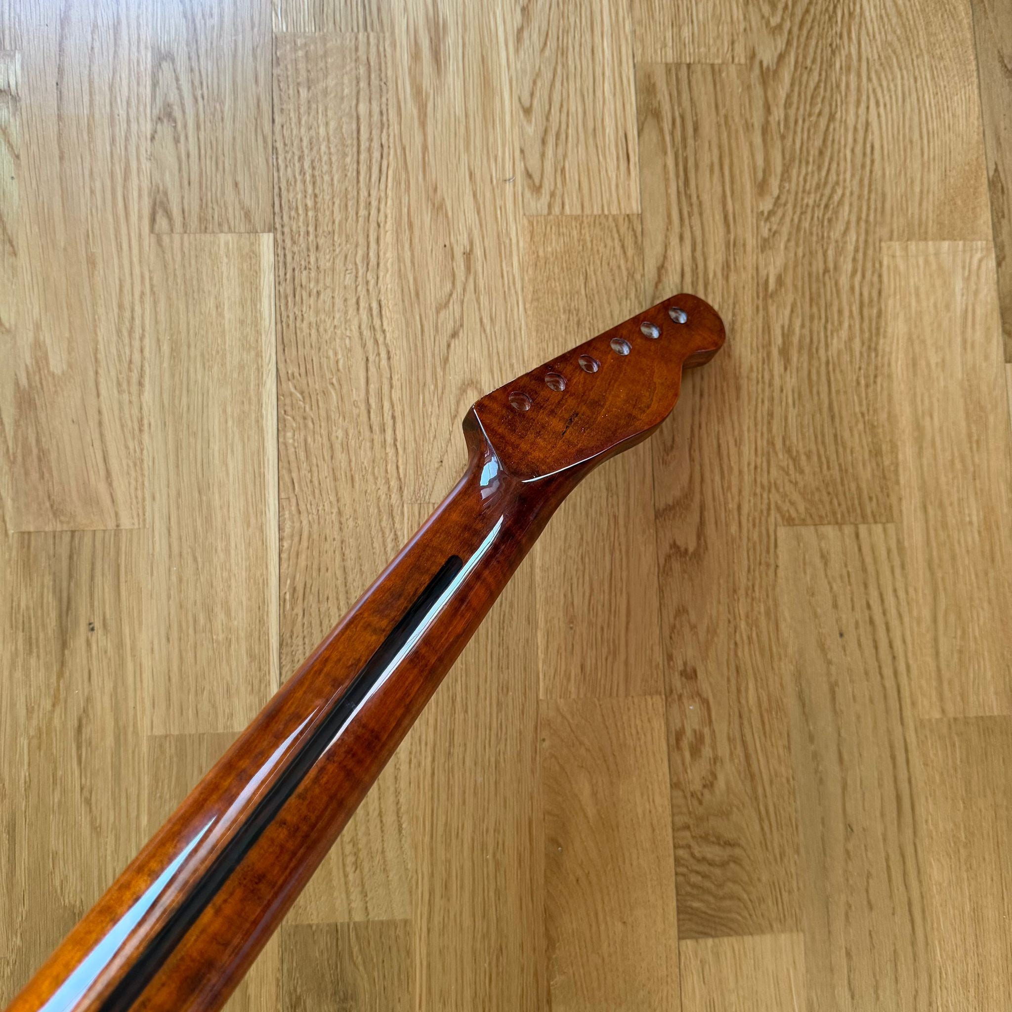 Telecaster Electric Guitar Neck Tiger Flame Rosewood – 22 Frets – Left Hand – B-Stock
