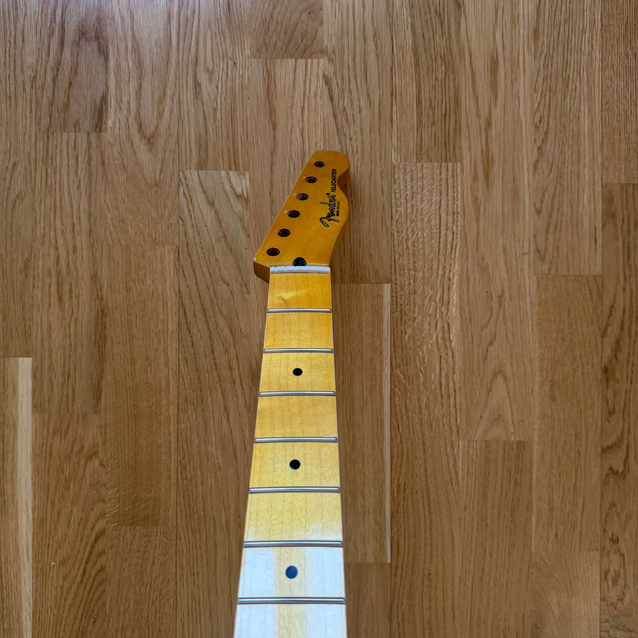 Fender Telecaster Neck – 22 Frets Maple Gloss Finish (B-Stock)