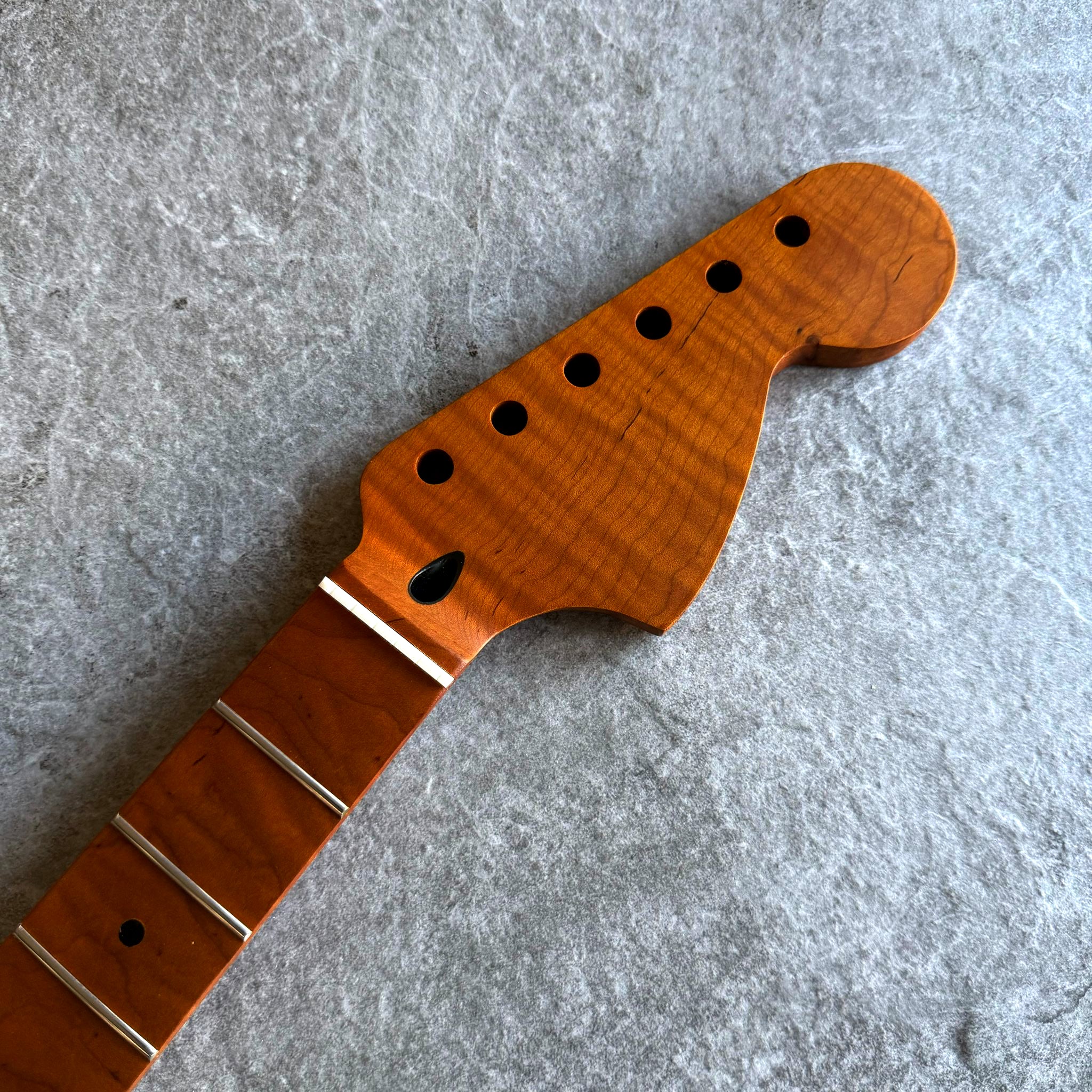 Strat Guitar Roasted Flame Maple Neck 22 Fret – 70s Big Head