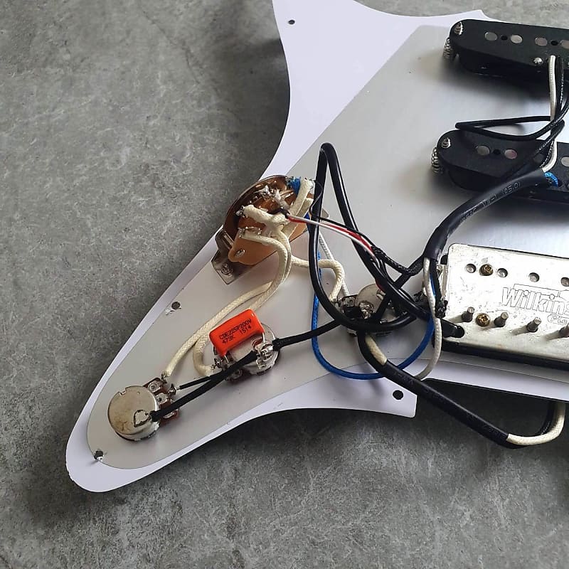 Wilkinson Prewired Stratocaster Loaded Pickguard SSH! Gray Pearl