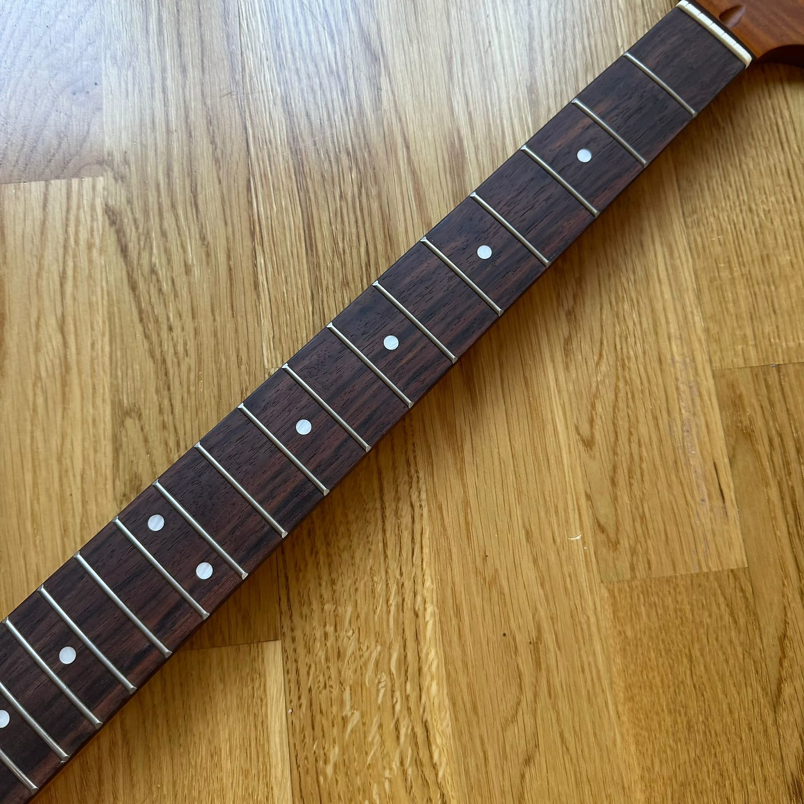 Roasted Flame Rosewood Strat Neck - 22 Frets, 70s Bighead! B-Stock